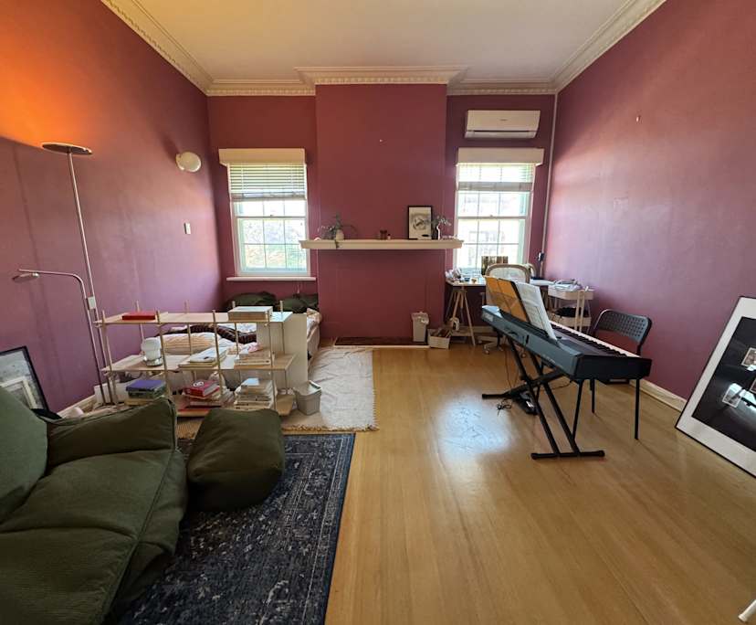 Unfurnished room in a share house