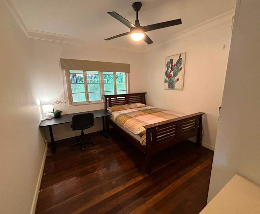 Furnished room in a share house