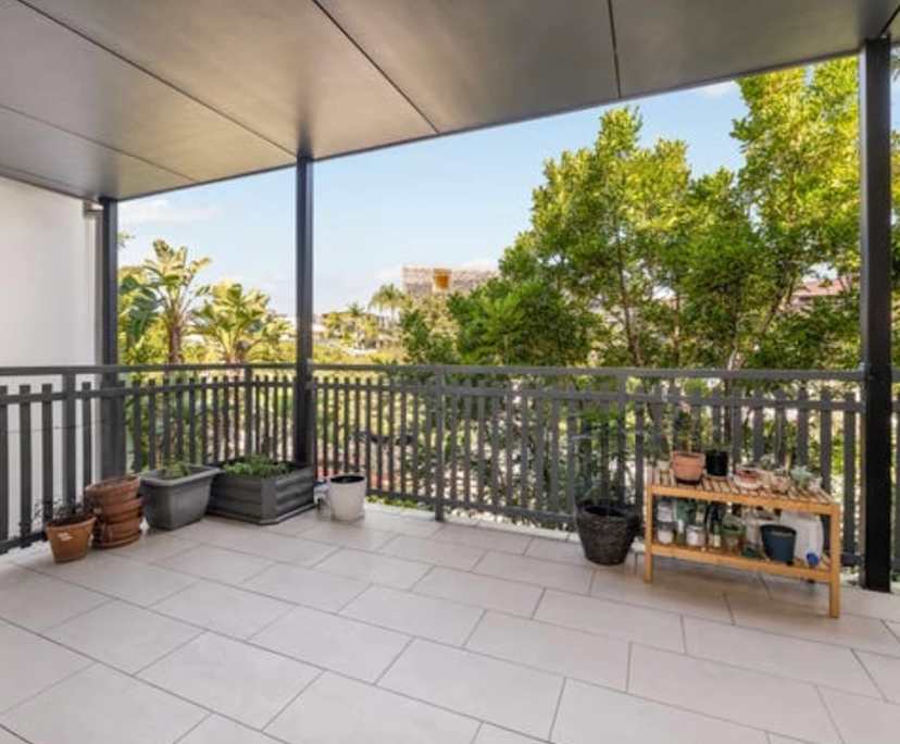 Whole property with 2 rooms for rent