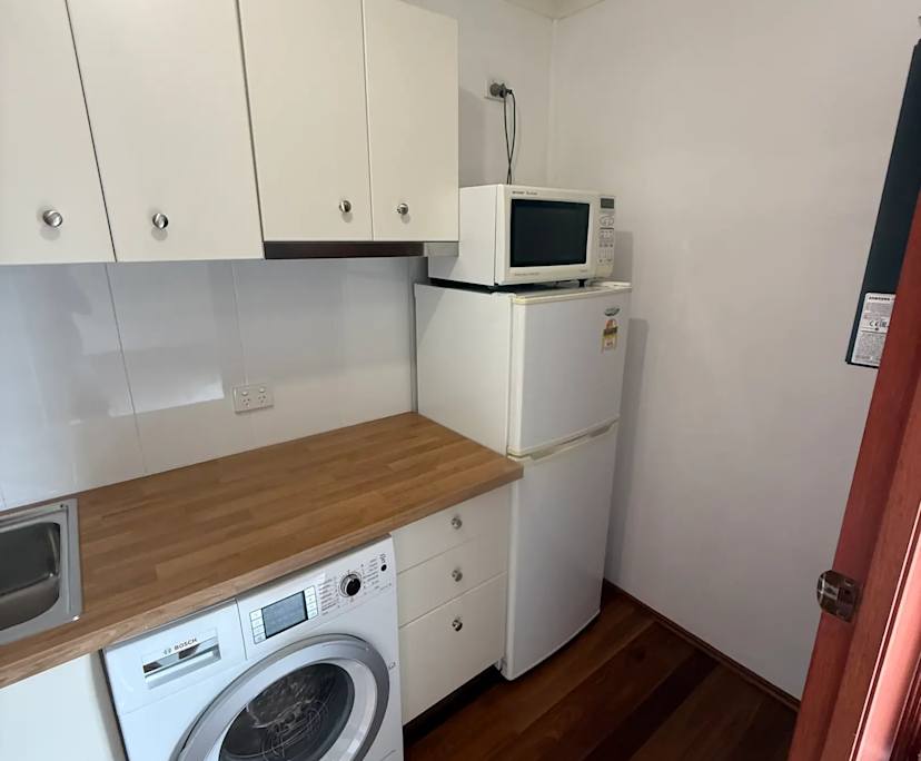 Whole property with 2 rooms for rent