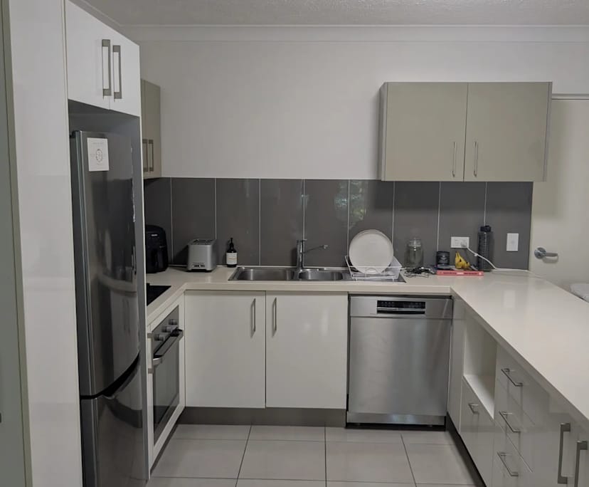 $300, Flatshare, 2 bathrooms, Stafford QLD 4053