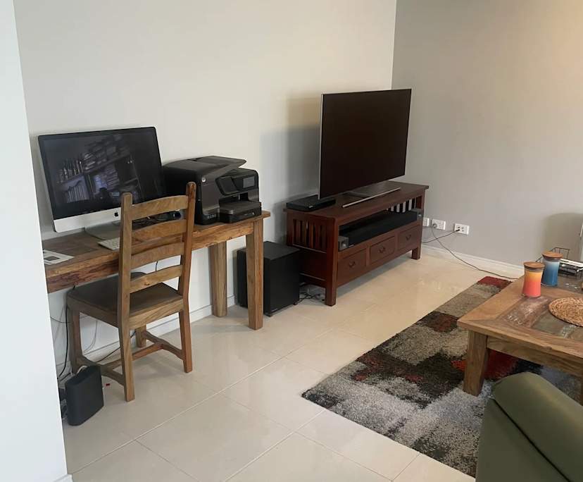 $350, Flatshare, 2 bathrooms, Surfers Paradise QLD 4217