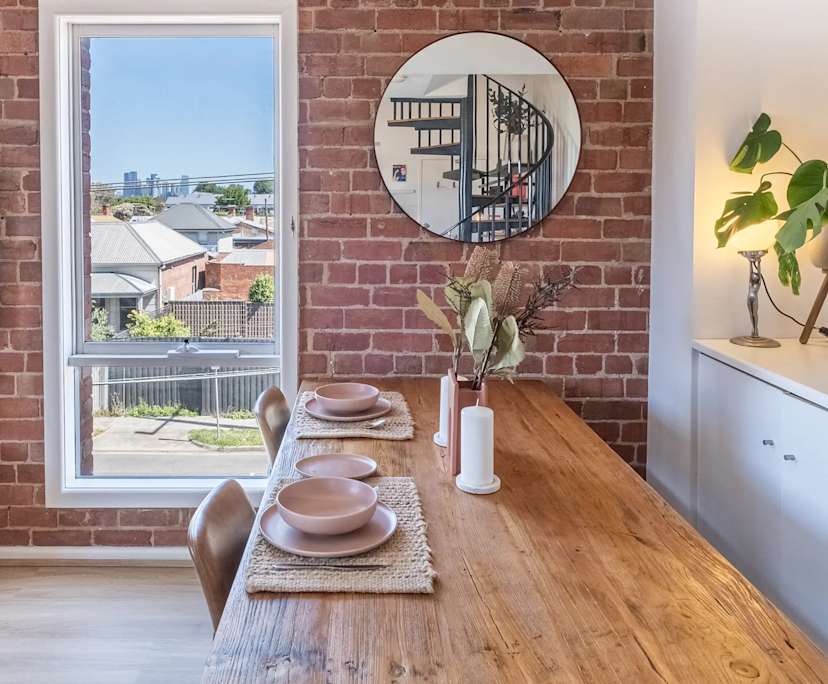 $650, 1-bed, 1 bathroom, Brunswick VIC 3056