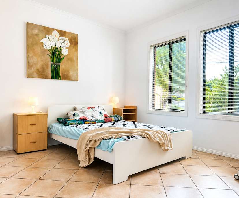 Furnished room in a share house
