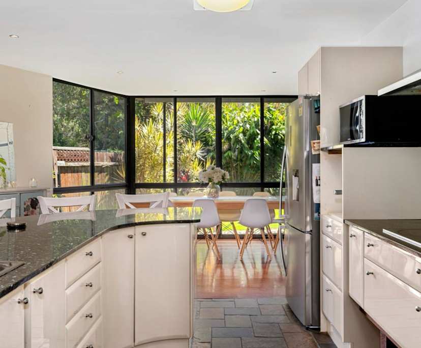 $300, Share-house, 5 bathrooms, Emerald Beach NSW 2456