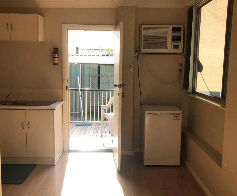 Granny Flat for Rent in Mount Warrigal, Wollongong