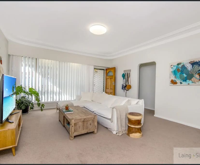 Furnished room in a share house