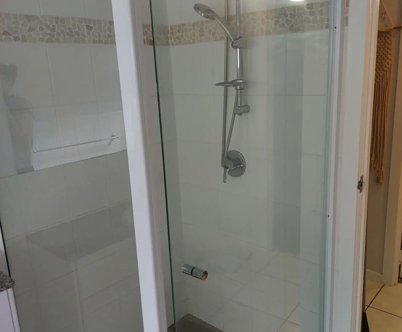 $270, Flatshare, 3 bathrooms, Cannonvale QLD 4802