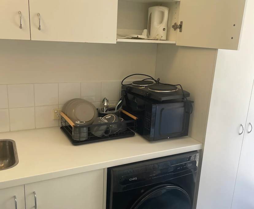 $420, Studio, 1 bathroom, Melbourne VIC 3000