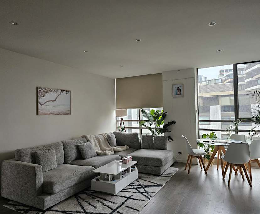 $950, Whole-property, 2 bathrooms, Caulfield North VIC 3161