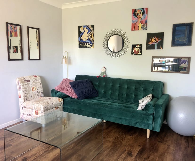 Furnished room in a flatshare