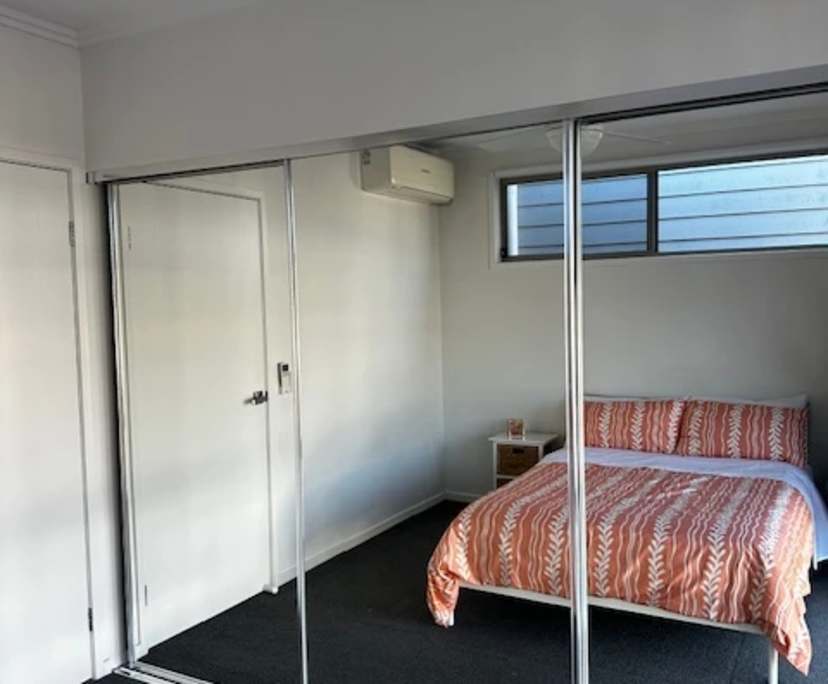 $340-360, Student-accommodation, 2 rooms, Robina QLD 4226, Robina QLD 4226