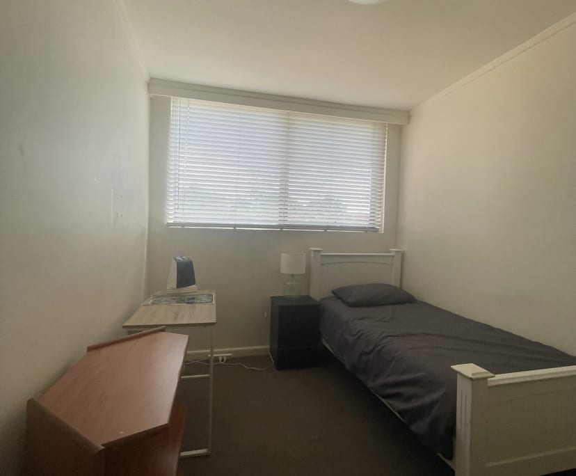 Furnished room in a flatshare