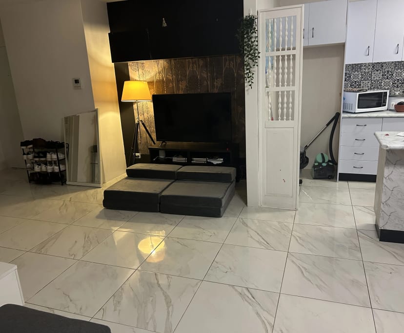 Furnished room in a flatshare