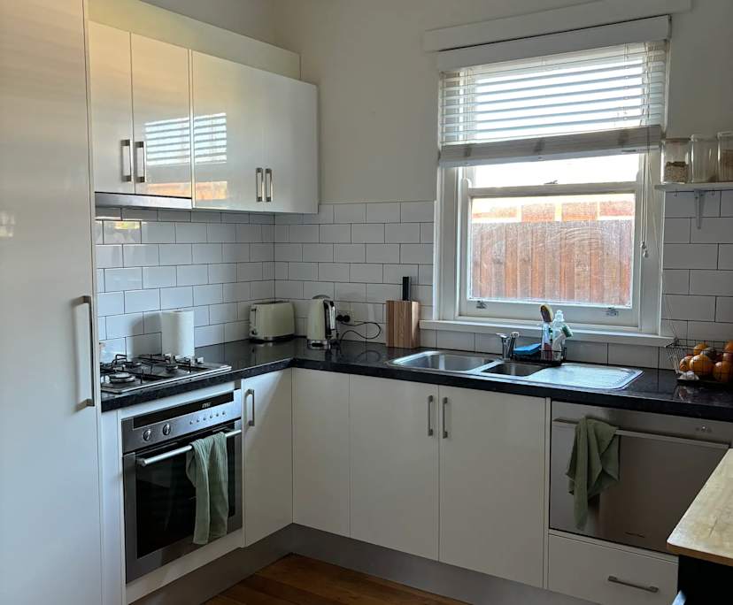 Unfurnished room in a flatshare