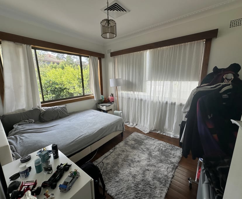 Furnished room in a share house