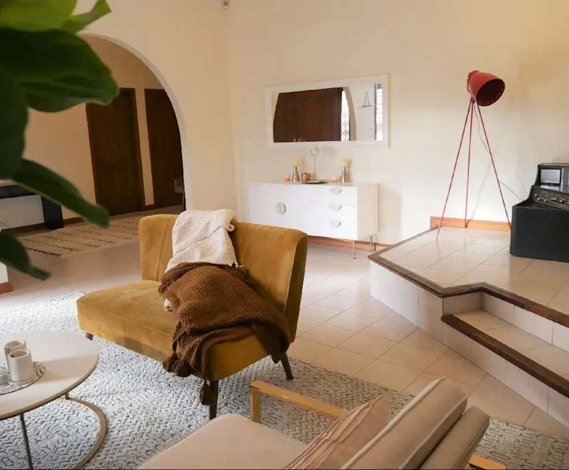 Room in a share house