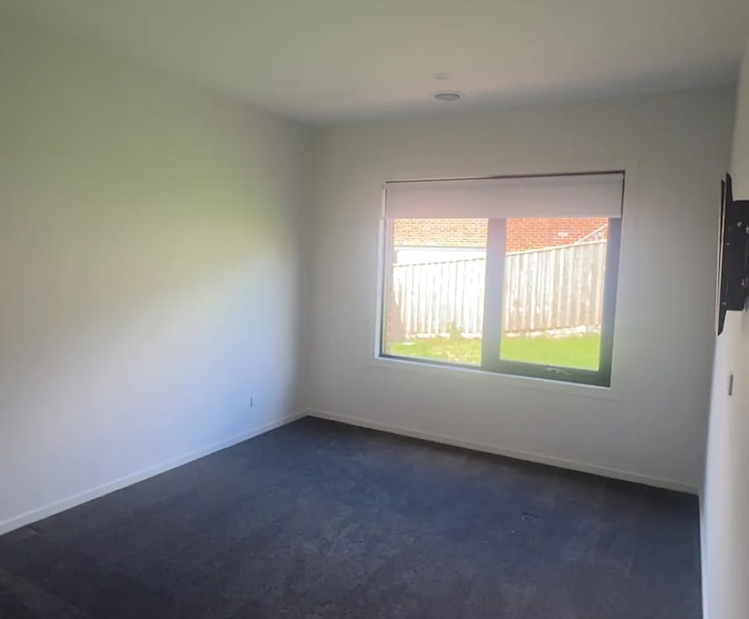 $300, Share-house, 3 rooms, Drouin VIC 3818, Drouin VIC 3818