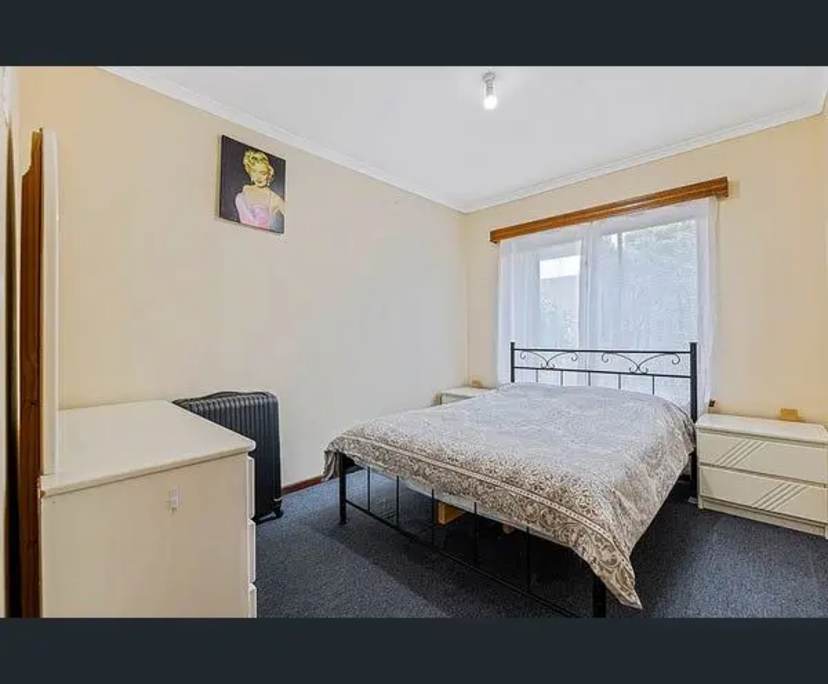Unfurnished room in a share house