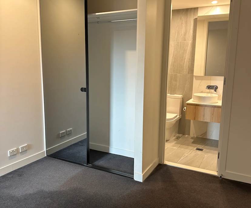 Room with ensuite in a share house