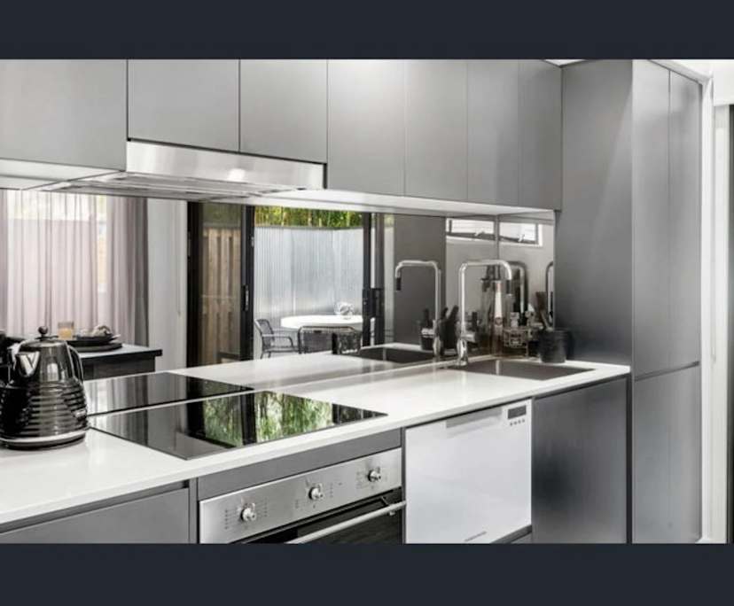 $600, Flatshare, 2 bathrooms, Southport QLD 4215