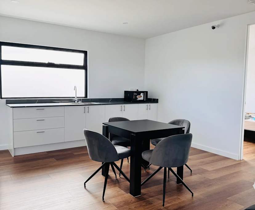 $220-300, Share-house, 3 rooms, Saint Albans VIC 3021, Saint Albans VIC 3021