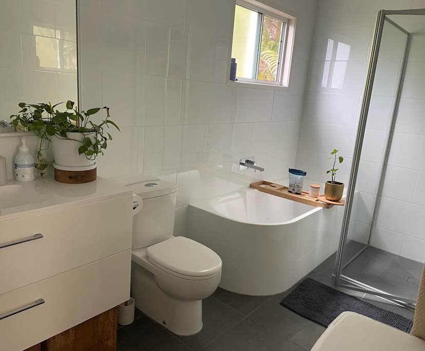 Furnished room with own bathroom