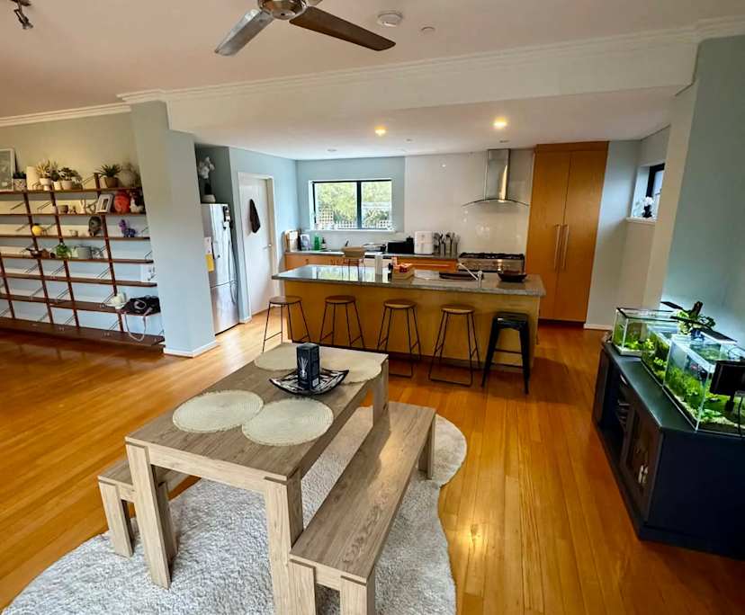 Furnished room in a share house