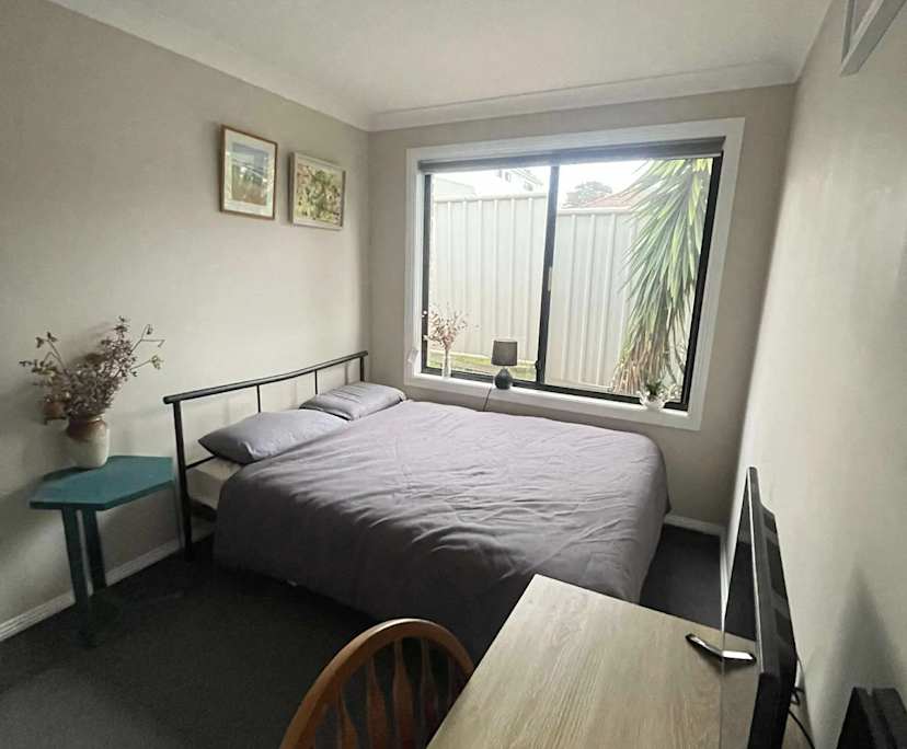 Unfurnished room in a flatshare