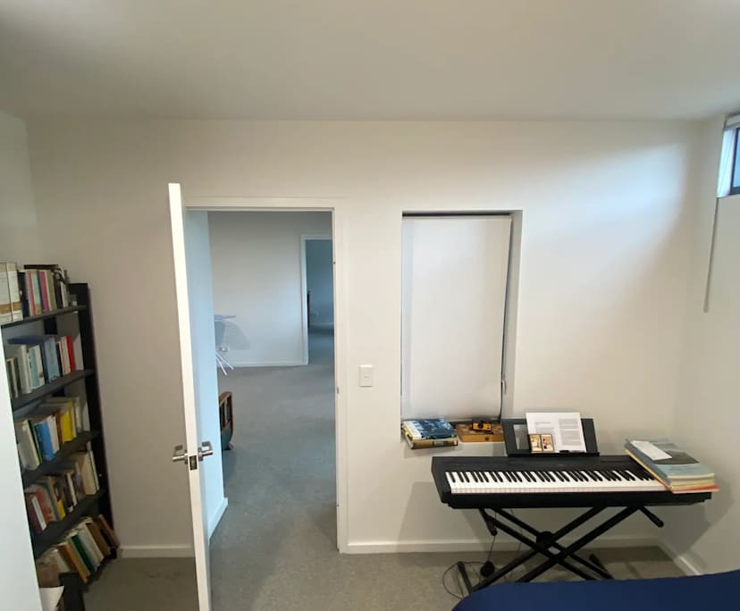 Unfurnished room in a flatshare