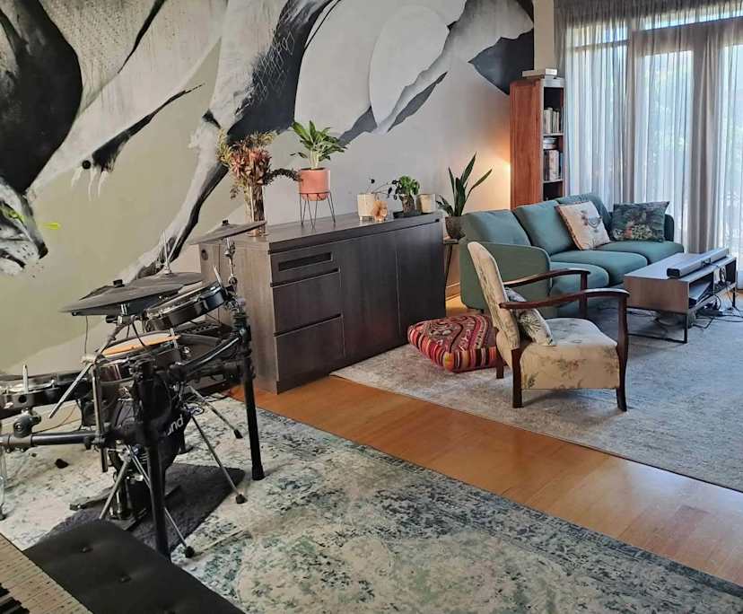 Unfurnished room with own bathroom