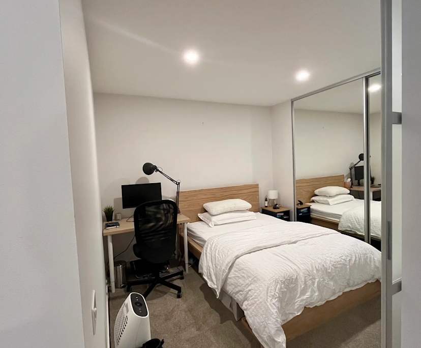 Unfurnished room with own bathroom