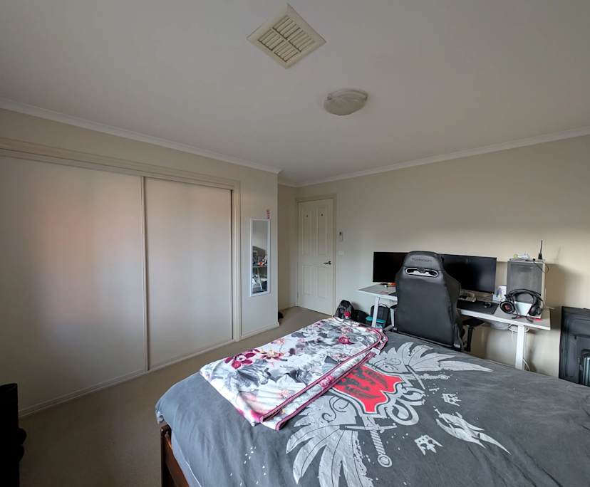Room in a share house