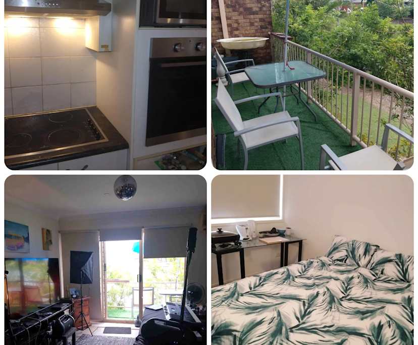 Furnished room in a share house