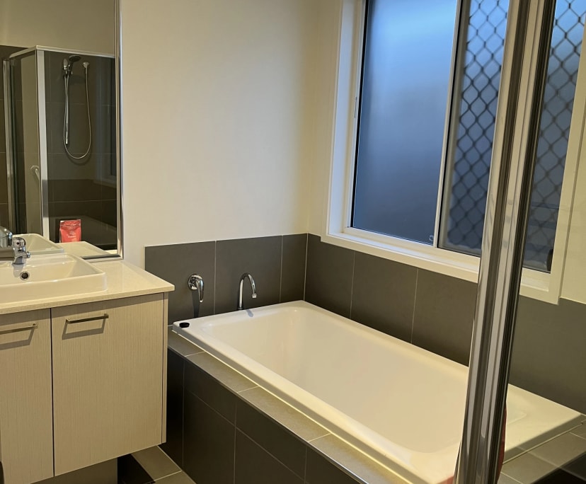 $250, Share-house, 4 bathrooms, Nirimba QLD 4551