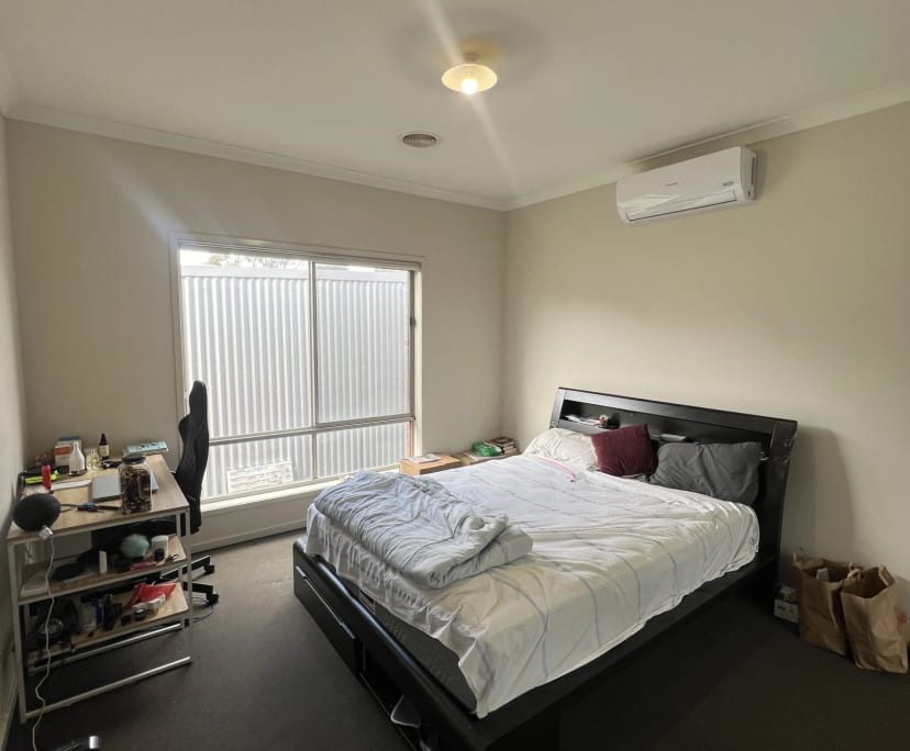 Room for Rent in Deer Park, Melbourne 200, Furnis...