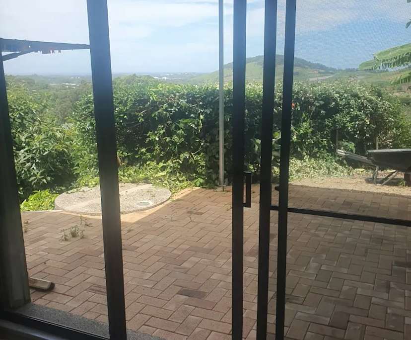 Whole property with 2 rooms for rent