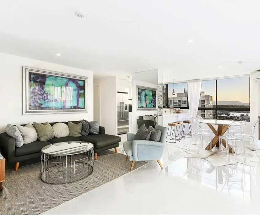 $480, Flatshare, 2 bathrooms, Main Beach QLD 4217