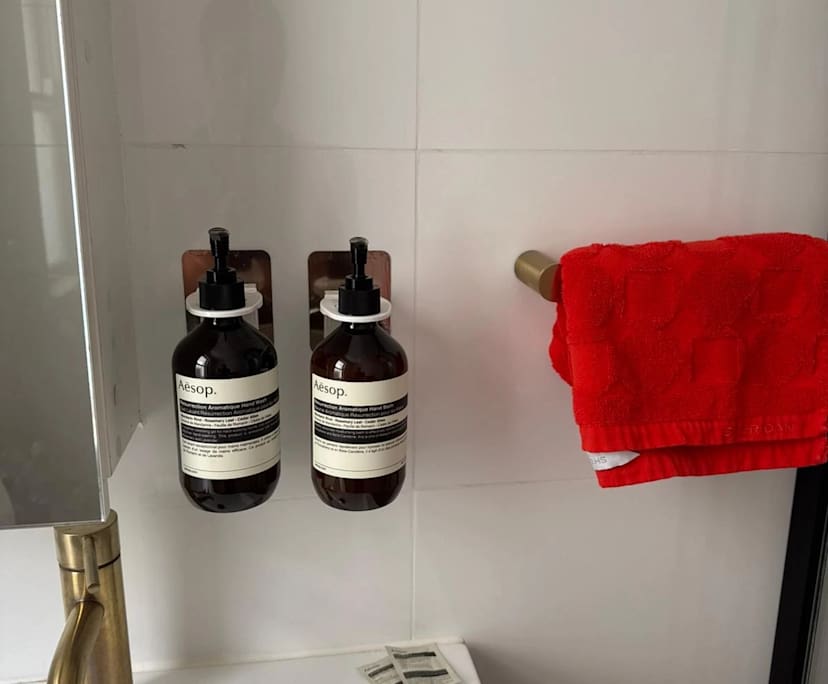 Unfurnished room with own bathroom