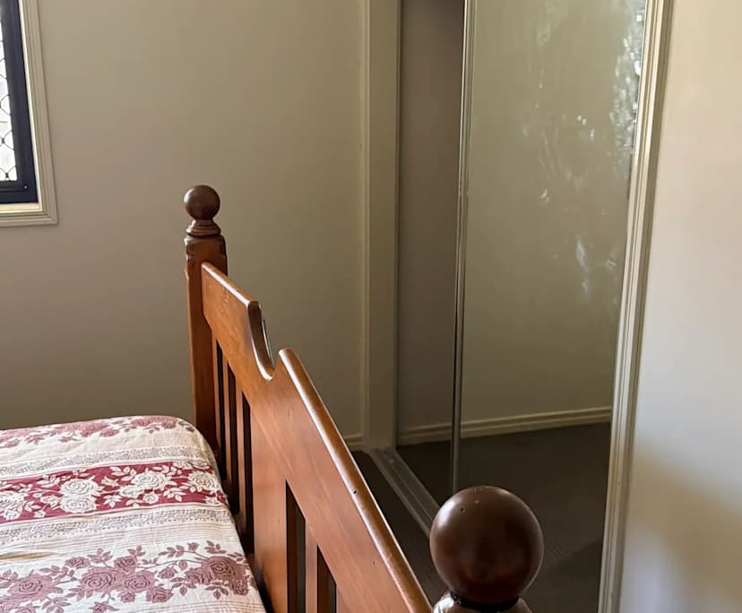 $350, Homestay, 2 rooms, Calamvale QLD 4116, Calamvale QLD 4116