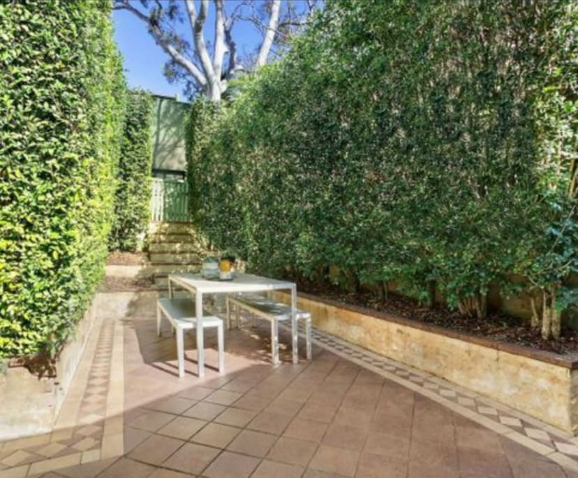 Room for Rent in Bondi Junction, Sydney 300, Unfu...