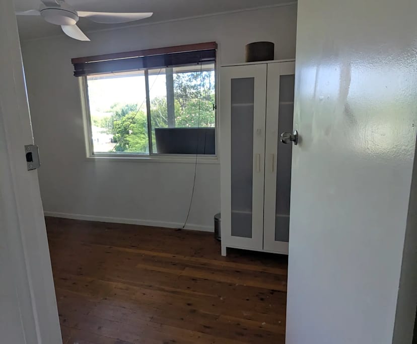 $240-300, Student-accommodation, 4 rooms, Kallangur QLD 4503, Kallangur QLD 4503