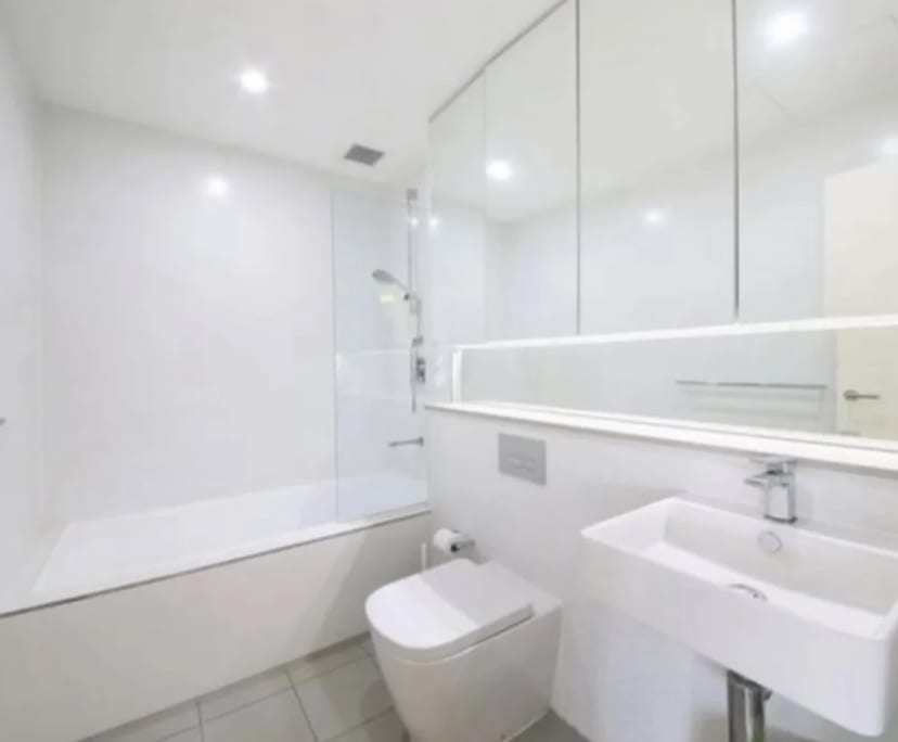 Unfurnished room with own bathroom