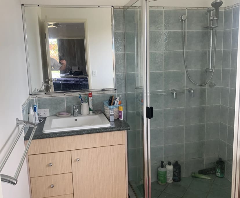 $360, Share-house, 4 bathrooms, Eli Waters QLD 4655