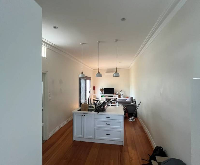 Room in a share house