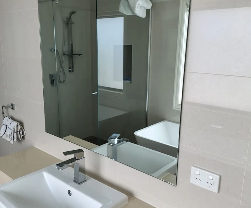 $280, Share-house, 3 bathrooms, Doreen VIC 3754