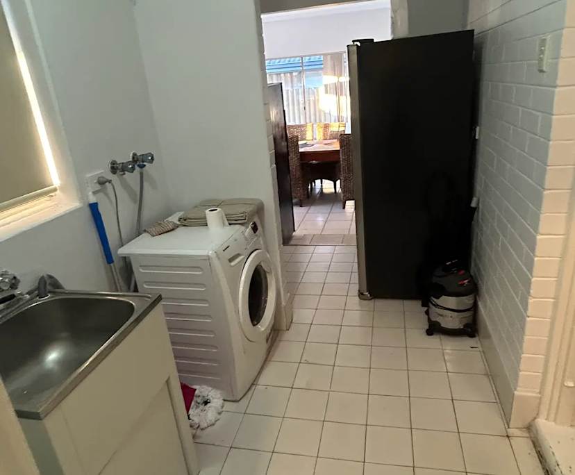 $225, Share-house, 5 rooms, Cloverdale WA 6105, Cloverdale WA 6105