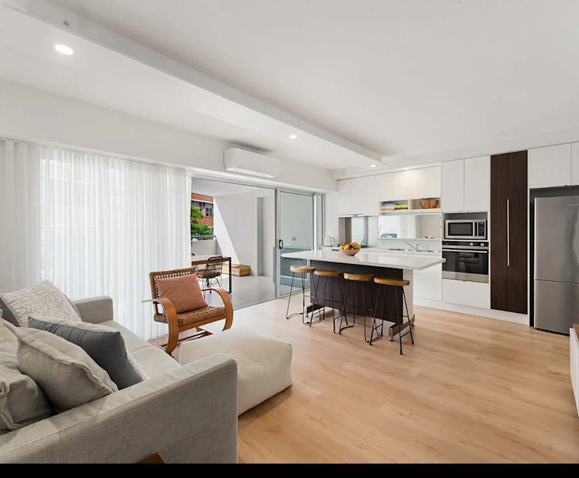 Unfurnished room in a flatshare
