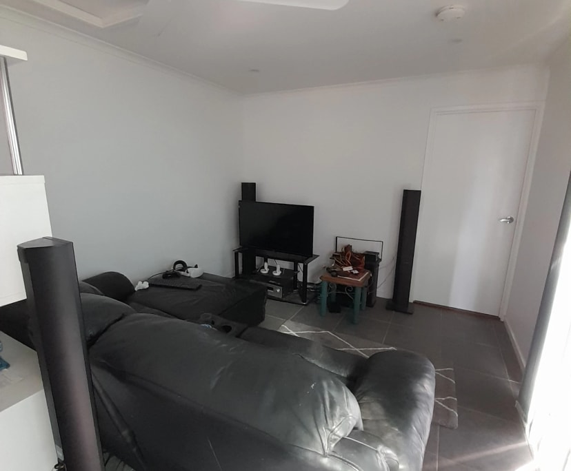 $230, Flatshare, 3 bathrooms, Kallangur QLD 4503