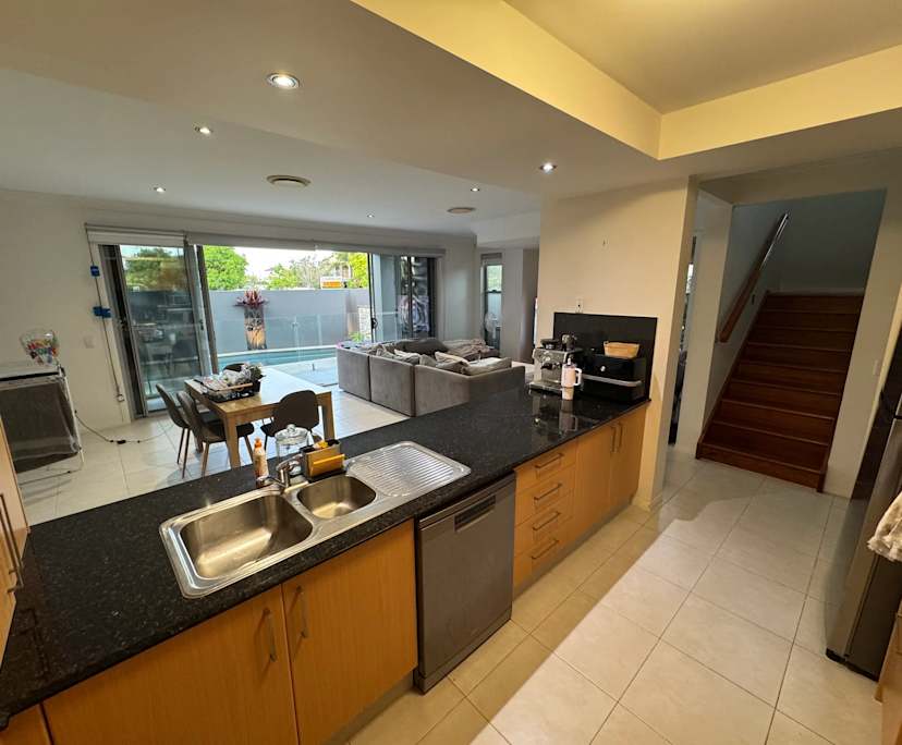 $400, Share-house, 3 bathrooms, Varsity Lakes QLD 4227